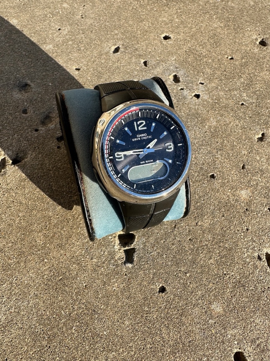 Casio Waveceptor watch